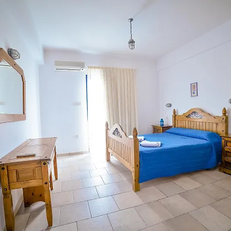 Azzurro - 1 Bedroom *